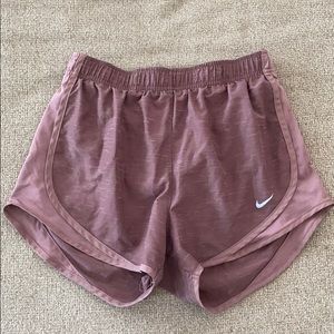 Mauve Nike Dry Tempo Running Shorts. Small.